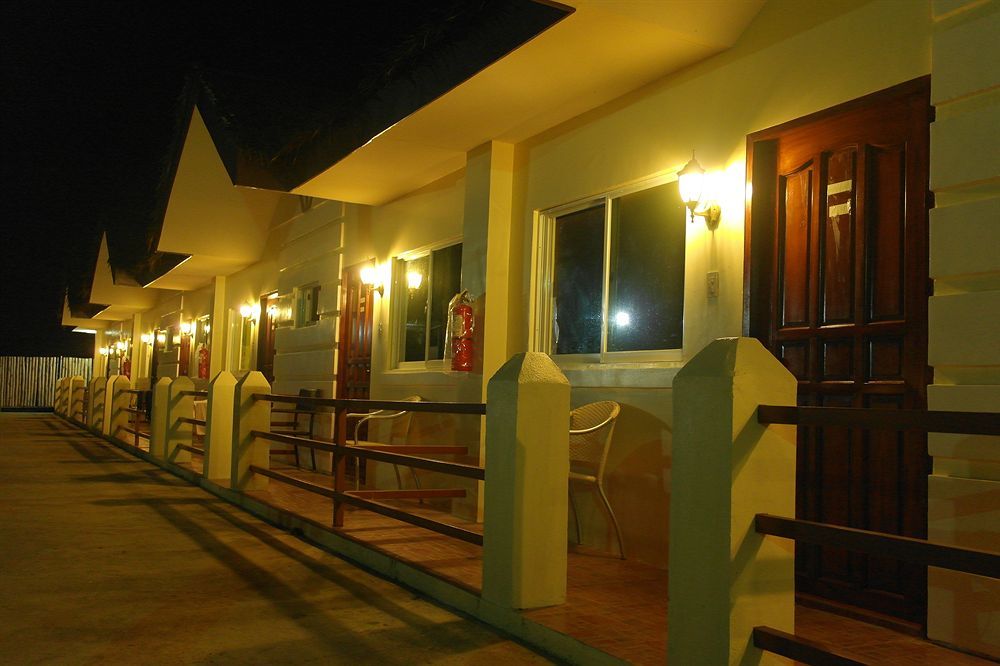 Natures Garden Park Resort And Spa Lapu-Lapu City Exterior photo